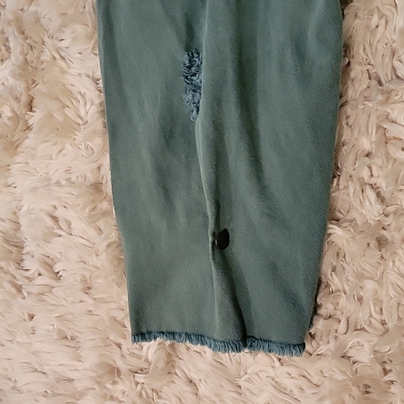 Shacket - Picture 3 of 8